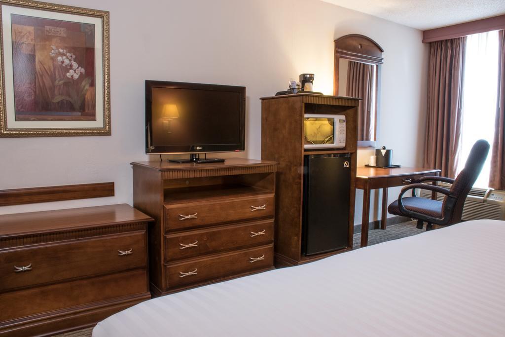 Greenstay Hotel & Suites Central Спрингфилд Экстерьер фото